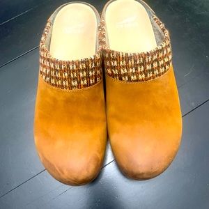 Dansko Clogs for Fall.